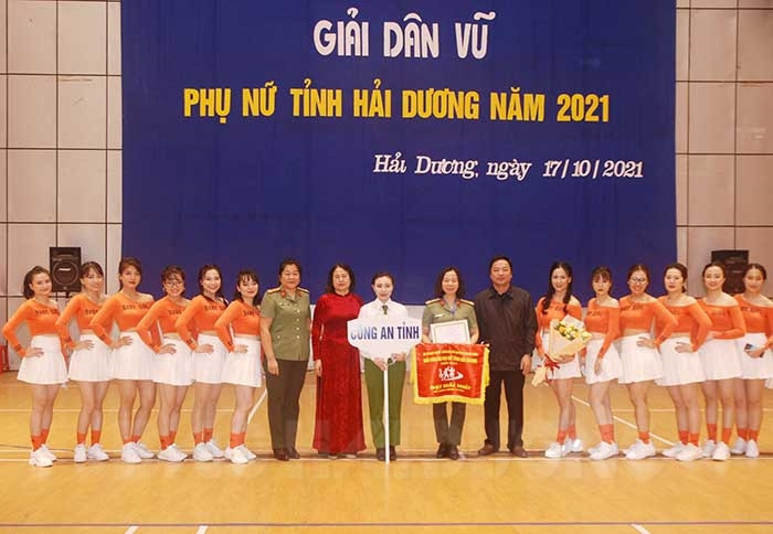 Hội Phụ nữ Công an tỉnh đoạt giải nhất Giải dân vũ phụ nữ tỉnh Hải Dương